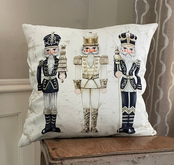 Nutcrackers in Gold