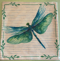 Dragonfly w ivy